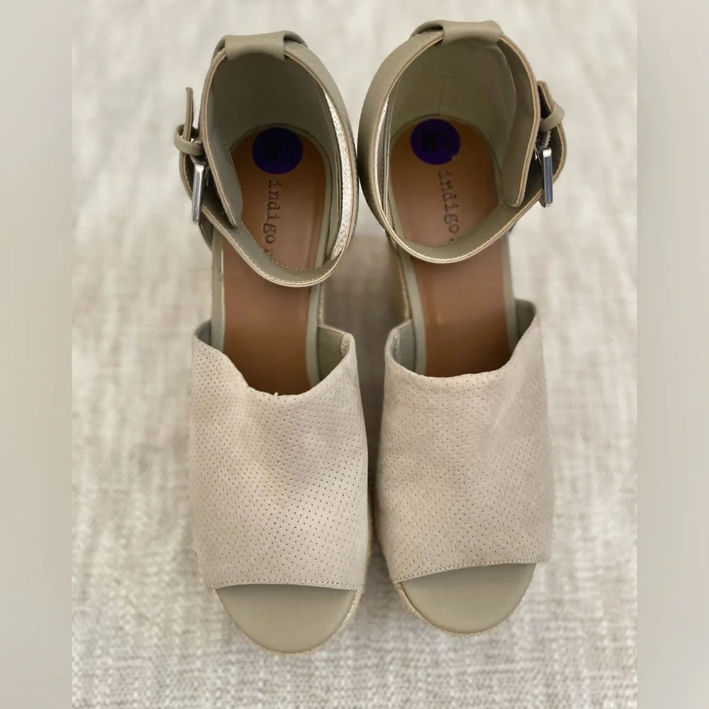 Indigo rd. espadrille wedge platform NWOT